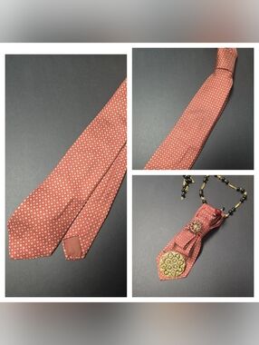 Leonardo Red Tie with Tan Pattern (Jewelry Is Not Included)